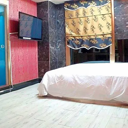 Hotel K World